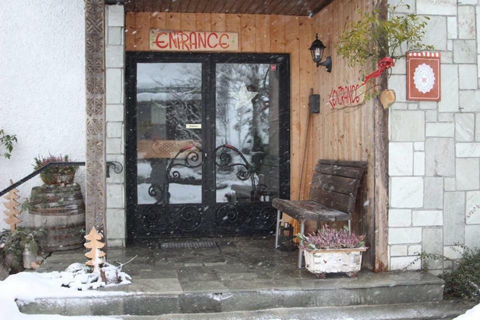 Sportpension Schober Obertraun Exterior foto